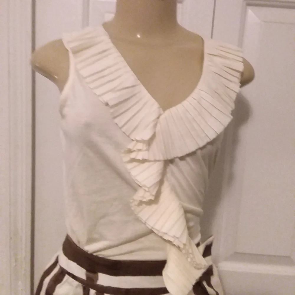 Banana Republic wrapped skirt - Picture 10 of 14